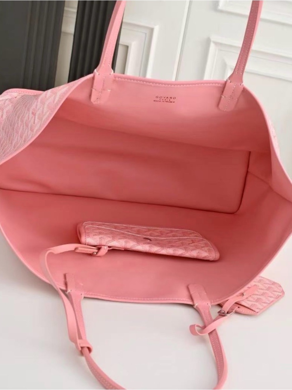 Goyard Saint Louis Tote in Pink with detachable pouchette - Picture 2 of 2